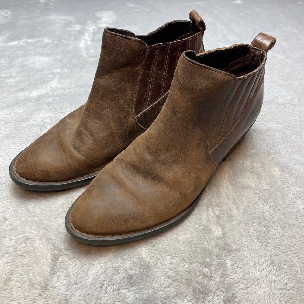 Born Womens Beebe Distressed Leather Ankle Boots Sz 8.5 Brown Western Chelsea